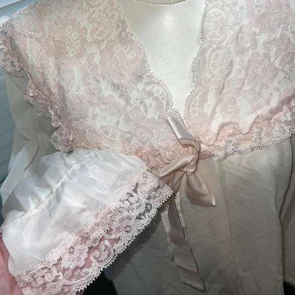 Vintage 1960/70's Artemis‎ Lingerie Bed Jacket Top Pink Lace Trim Medium RARE - Picture 2 of 3